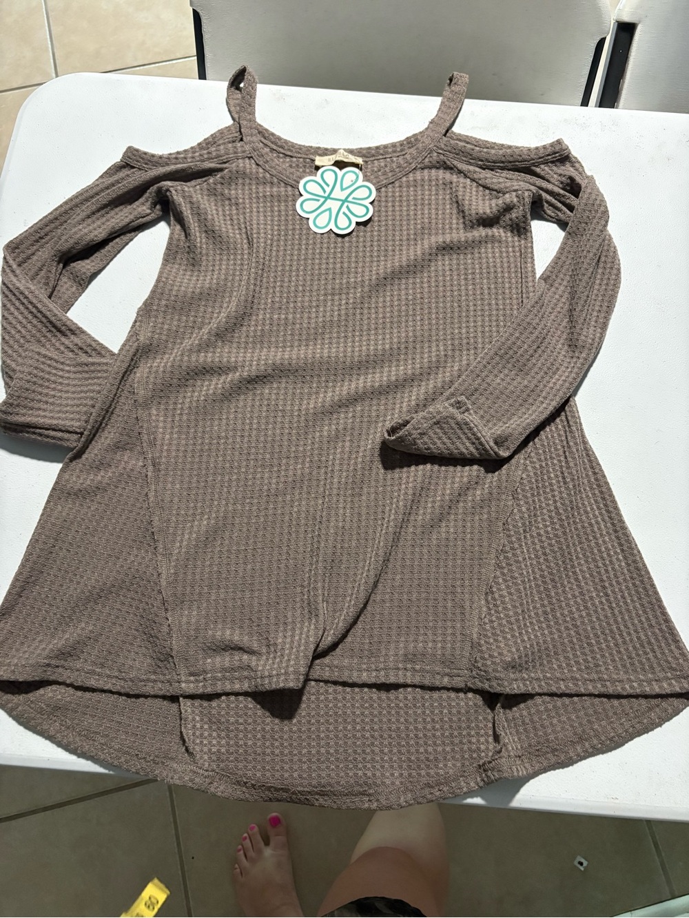 Illa Illa Cold-Shoulder Long Sleeve Knit Shirt- Taupe